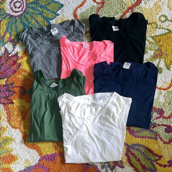 EUC BUNDLE OF 6 PINK VICTORIA’S SECRET MEDIUM OVERSIZED BOYFRIEND FIT T-SHIRTS - Picture 1 of 7